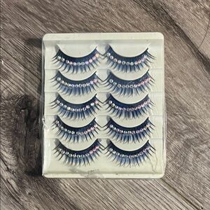 Gorgeous blue Rhinestoned lashes
